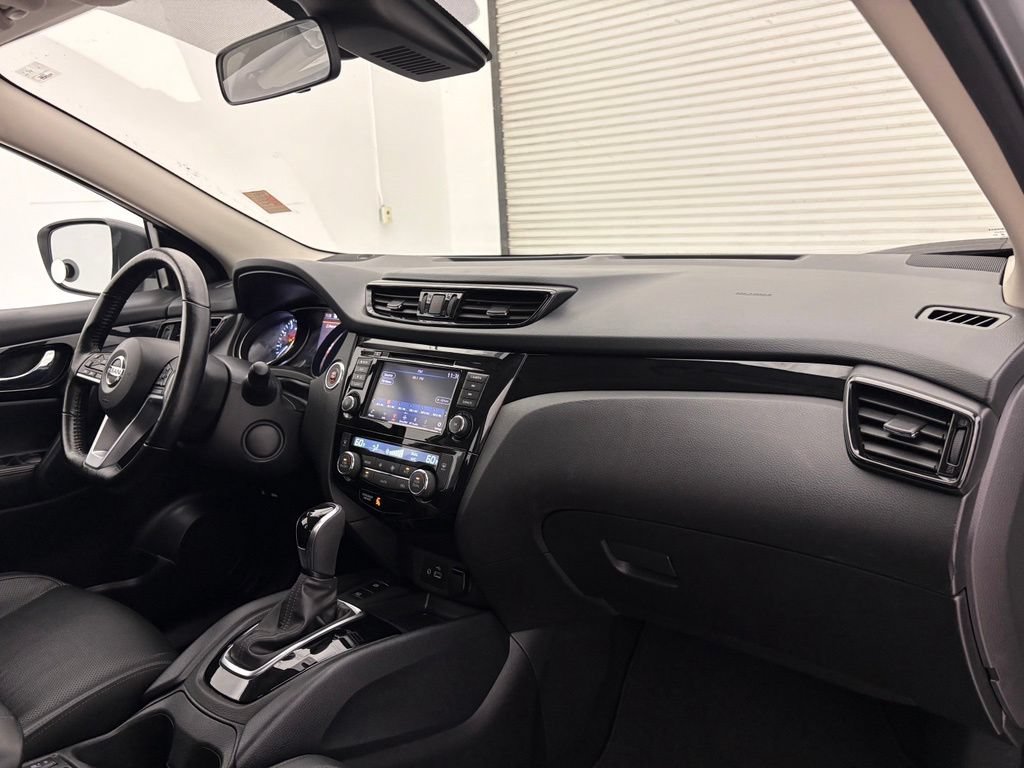 Used 2022 Nissan Rogue Sport SL AWD/4WD image 35