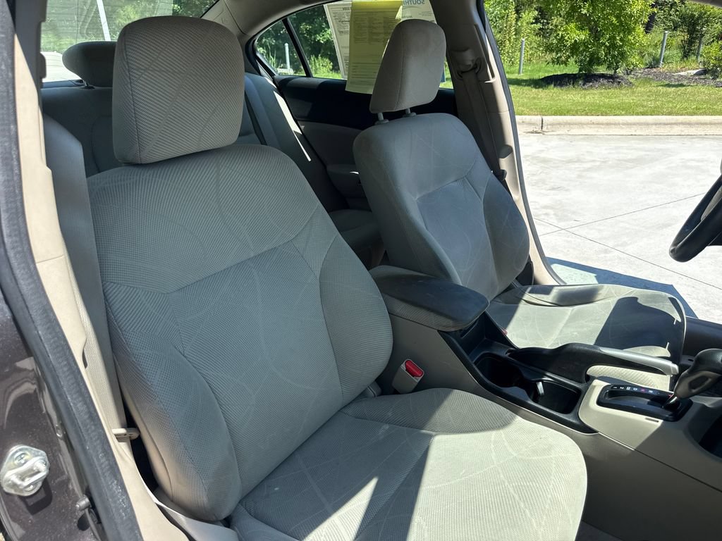 Used 2012 Honda Civic LX image 33