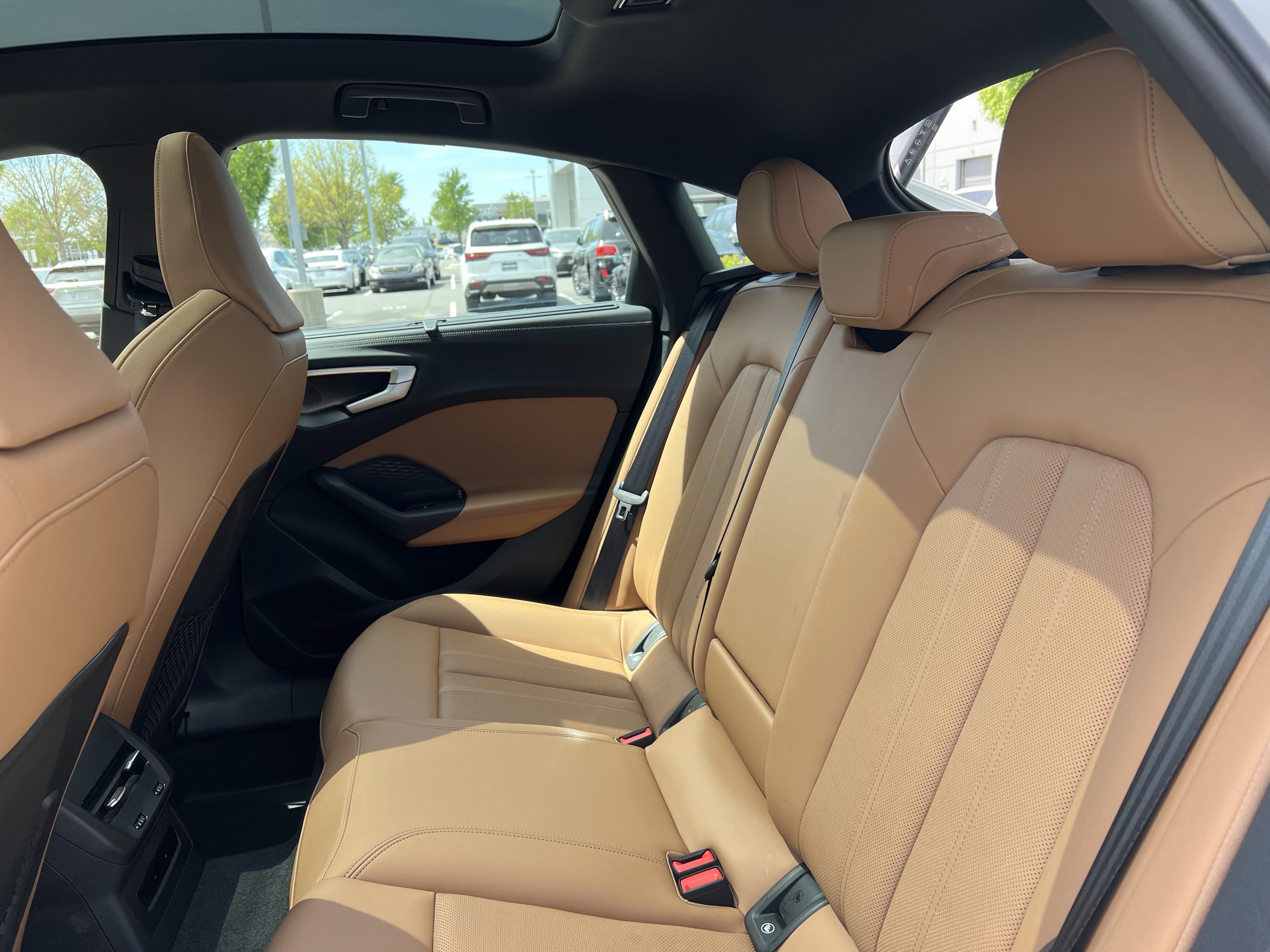 Used 2025 Audi A5 2.0T Premium Plus w/ Premium Plus AWD/4WD image 32