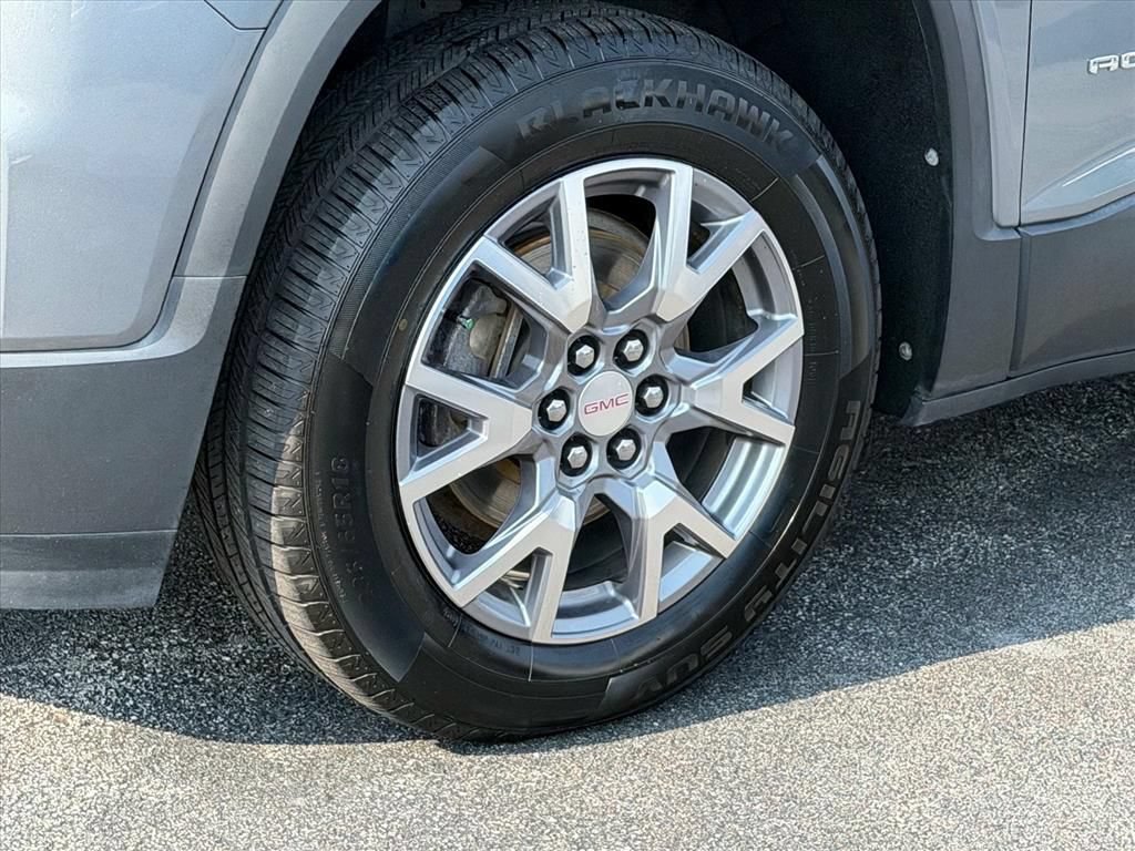 Used 2020 GMC Acadia SLT FWD image 25