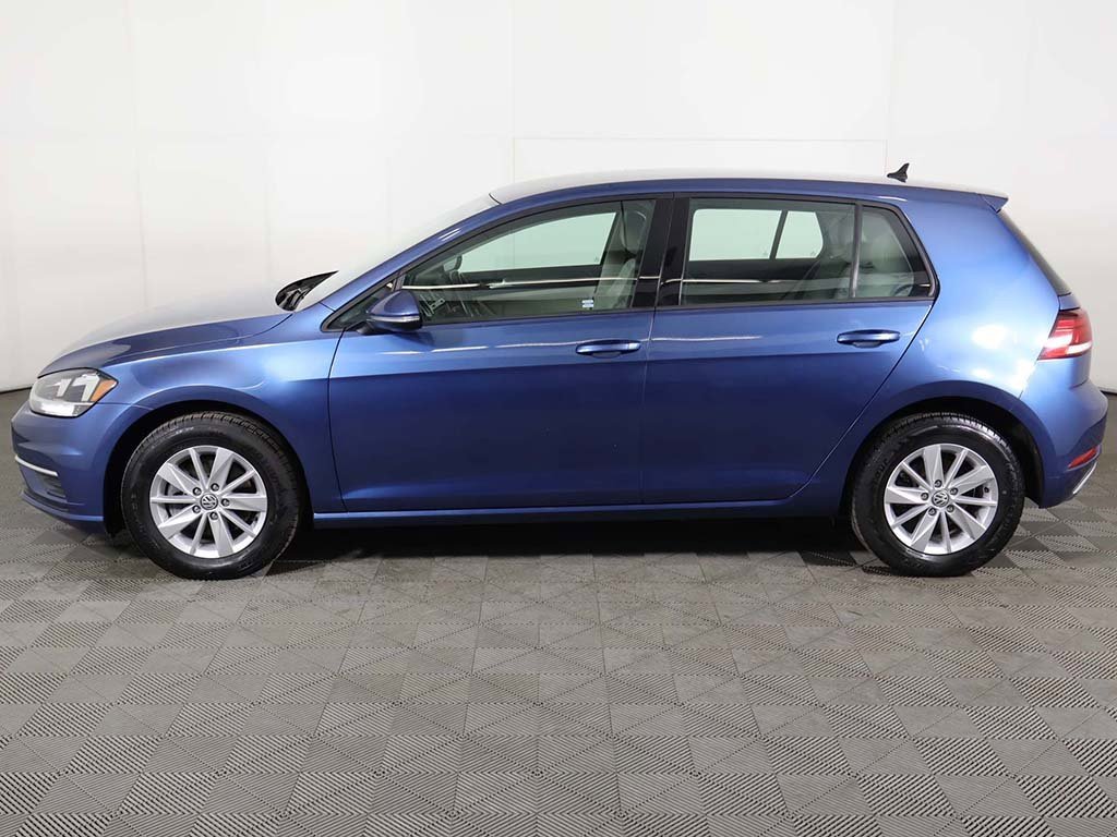 Used 2019 Volkswagen Golf S image 14