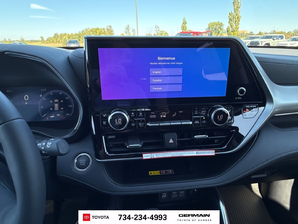 New 2026 Toyota Highlander Platinum AWD/4WD image 14