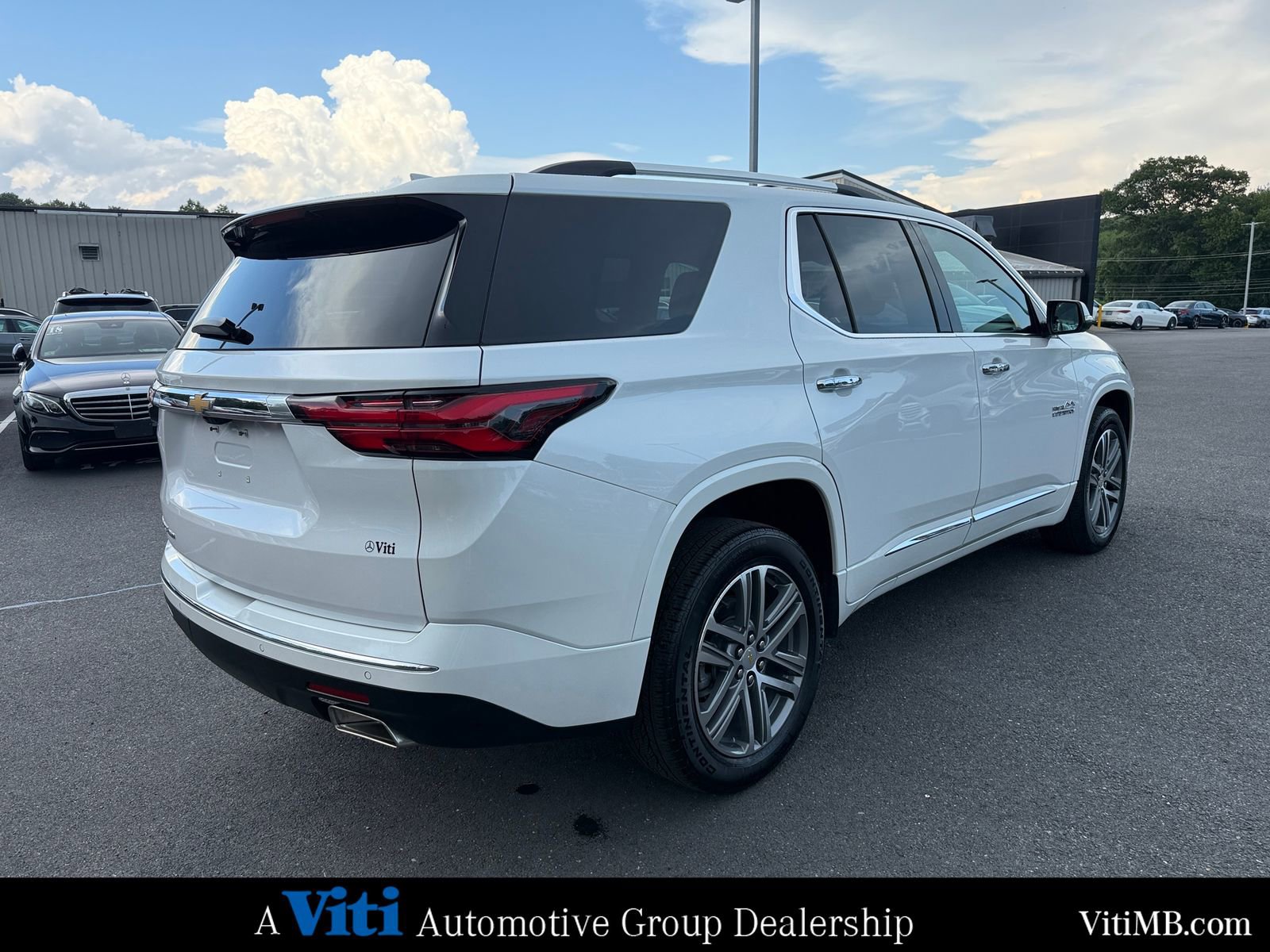 Used 2023 Chevrolet Traverse High Country image 8