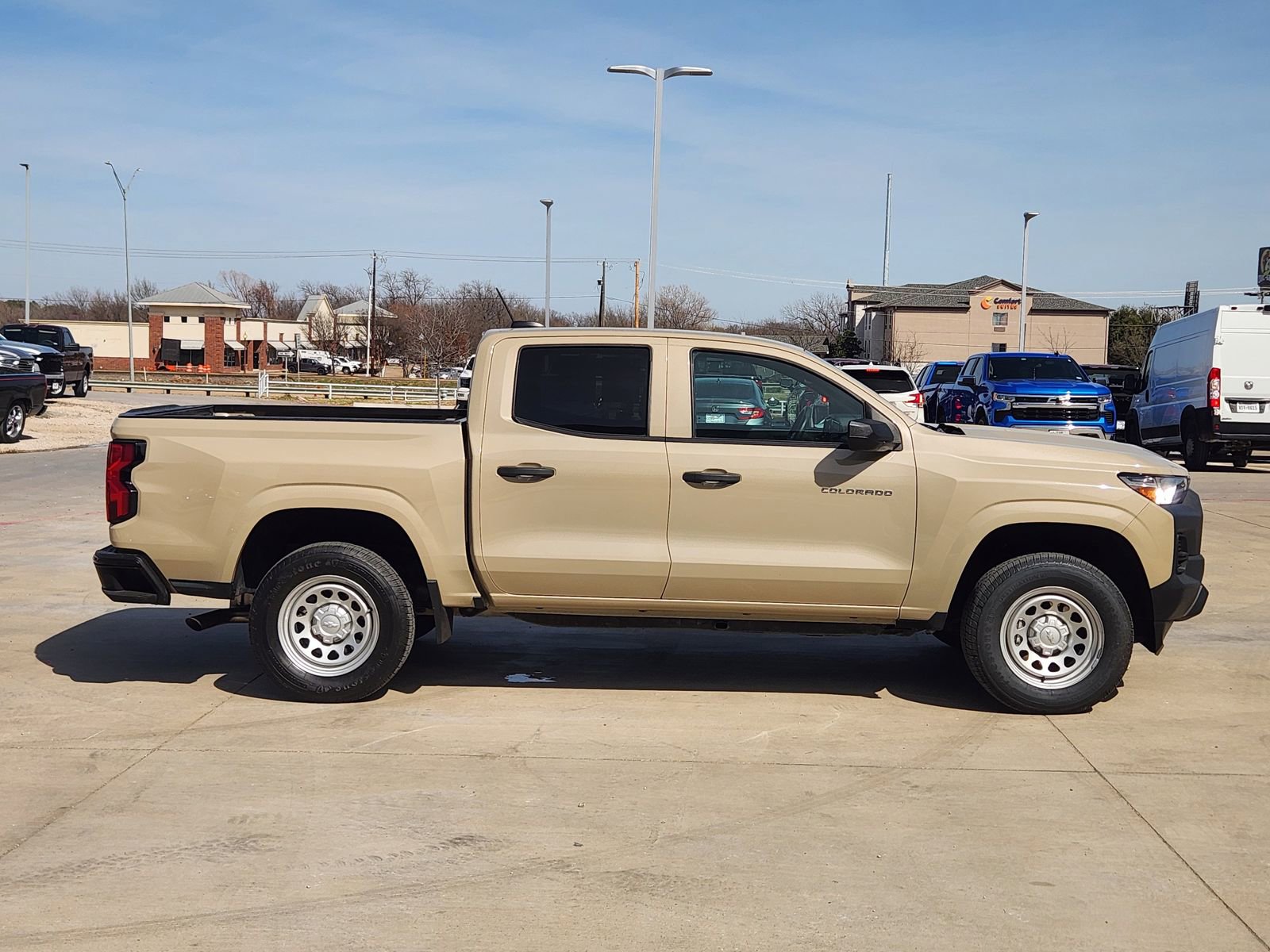 Used 2024 Chevrolet Colorado W/T image 7