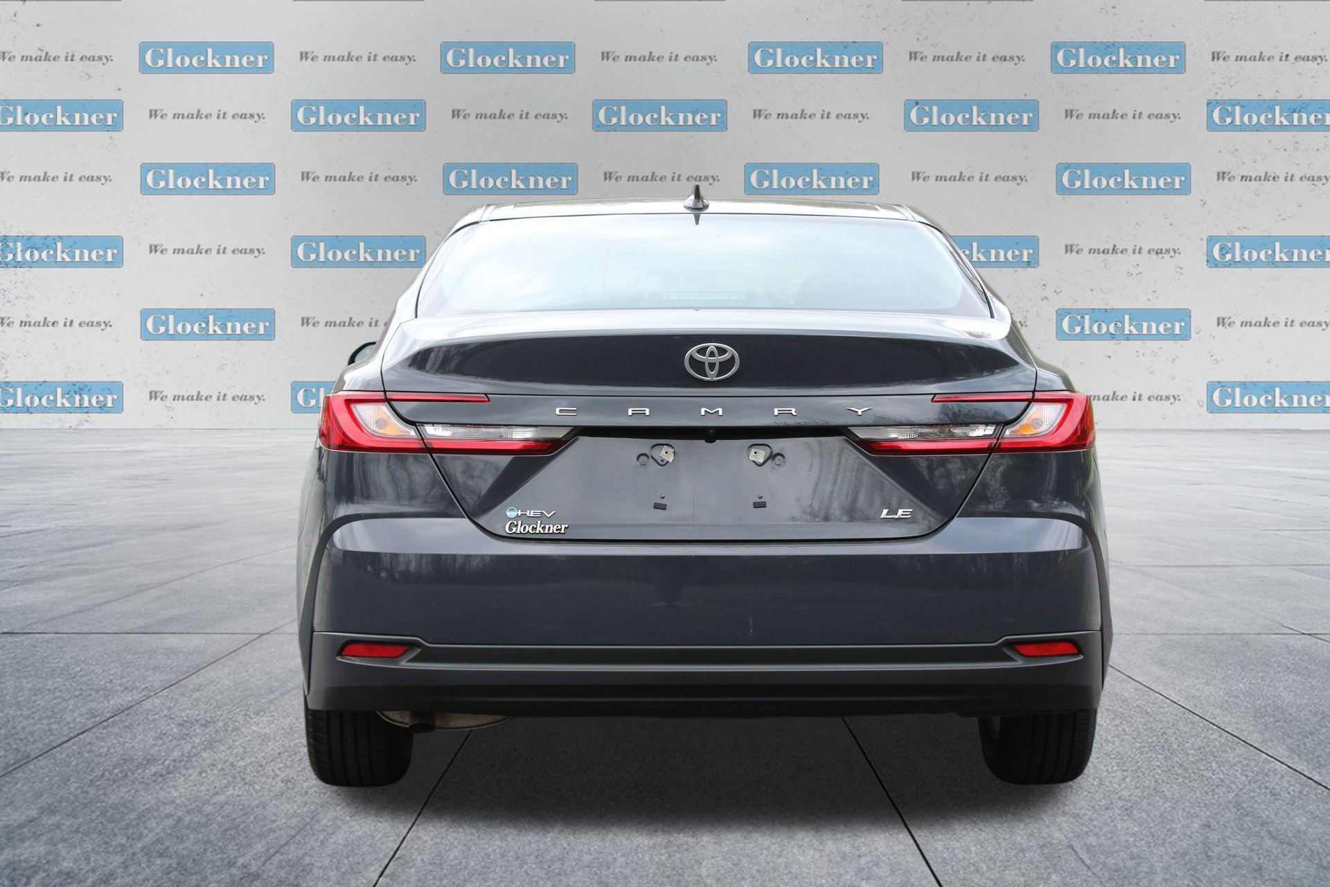 Used 2025 Toyota Camry LE image 7