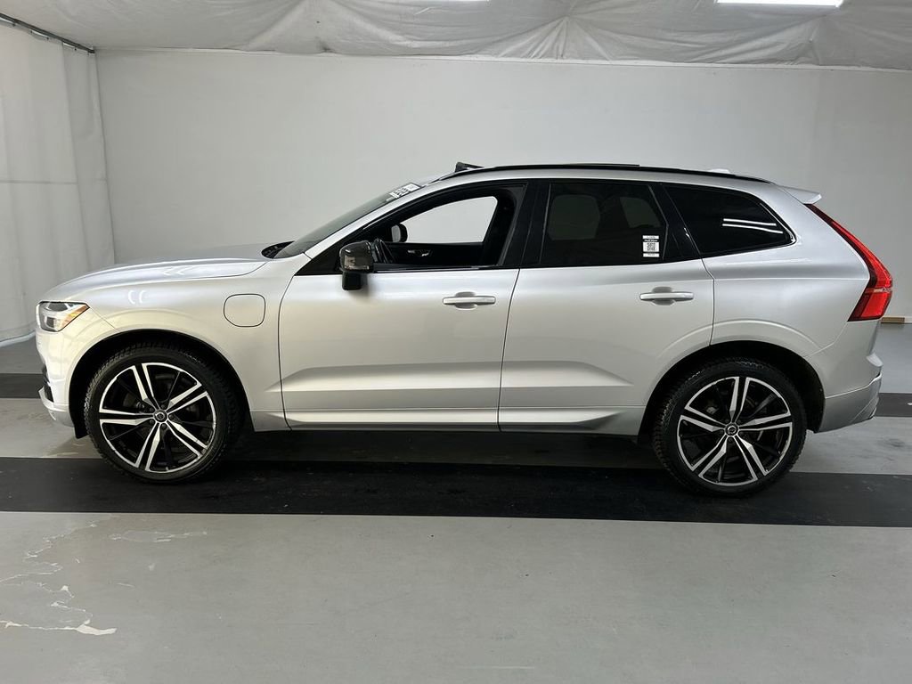 Used 2020 Volvo XC60 T8 R-Design w/ Protection Package Premier image 6