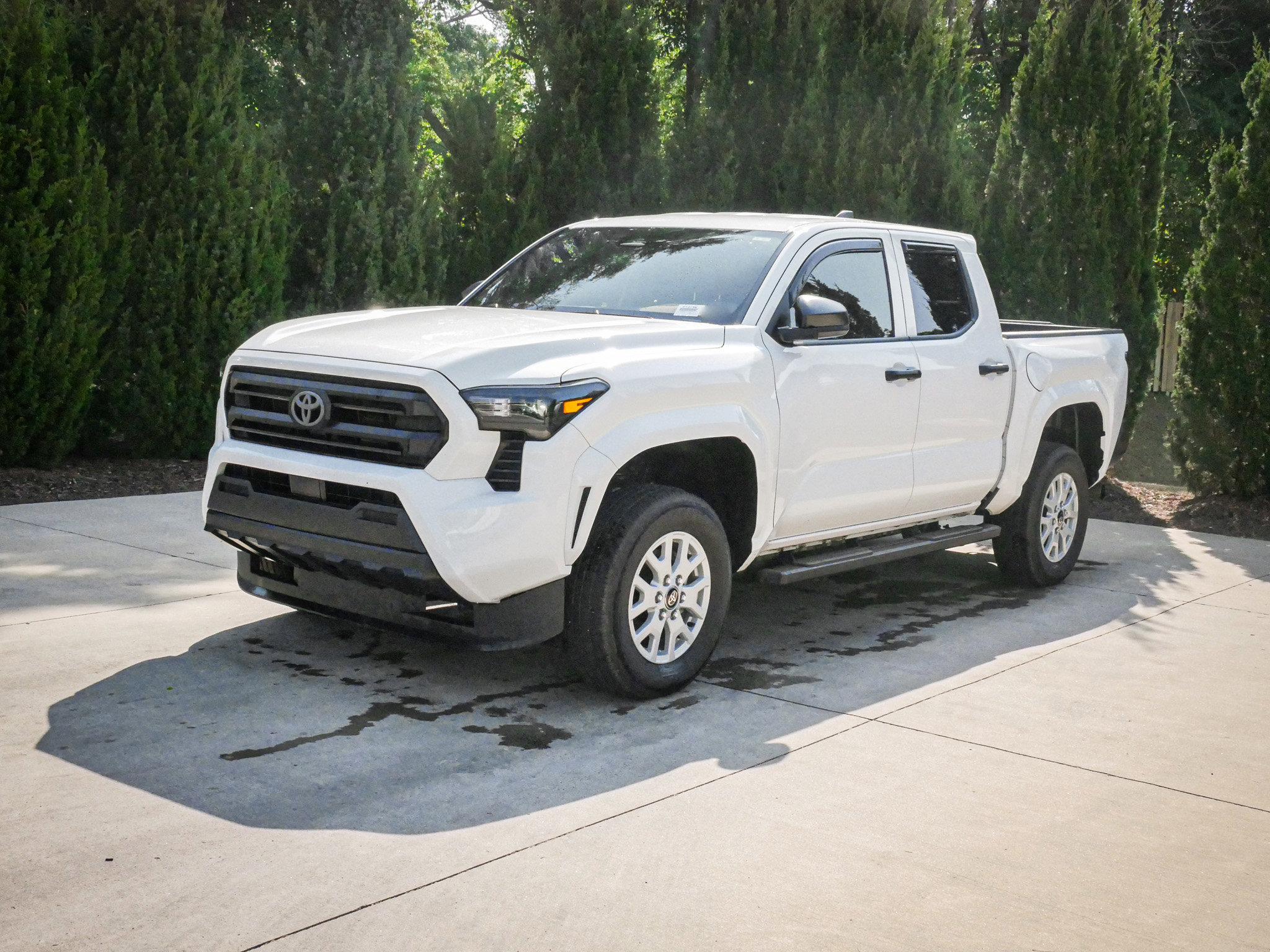 Used 2025 Toyota Tacoma SR AWD/4WD image 5