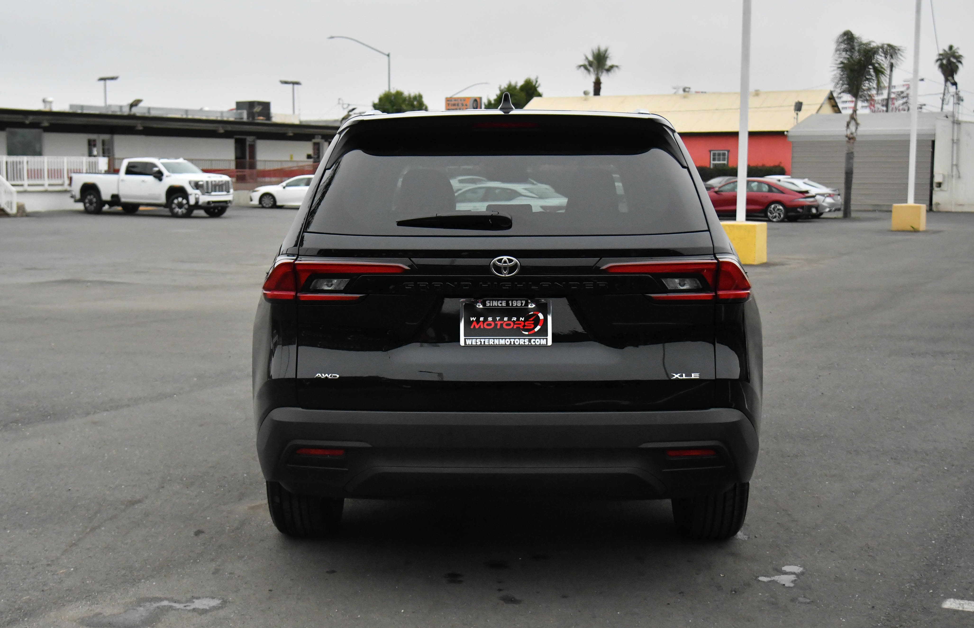 Used 2025 Toyota Grand Highlander AWD image 7