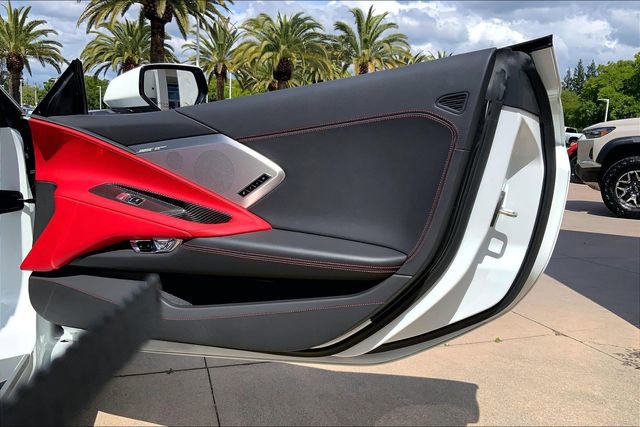 Used 2022 Chevrolet Corvette Stingray Preferred Conv w/ Z51 Performance Package RWD image 20