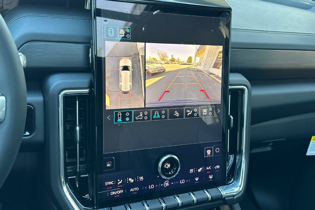 New 2027 GMC Yukon Denali w/ Advanced Technology Package AWD/4WD image 25