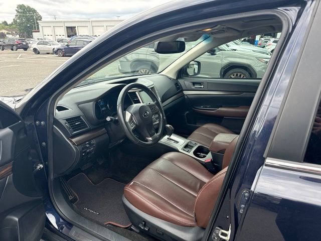 Used 2014 Subaru Outback 3.6R Limited AWD/4WD image 10
