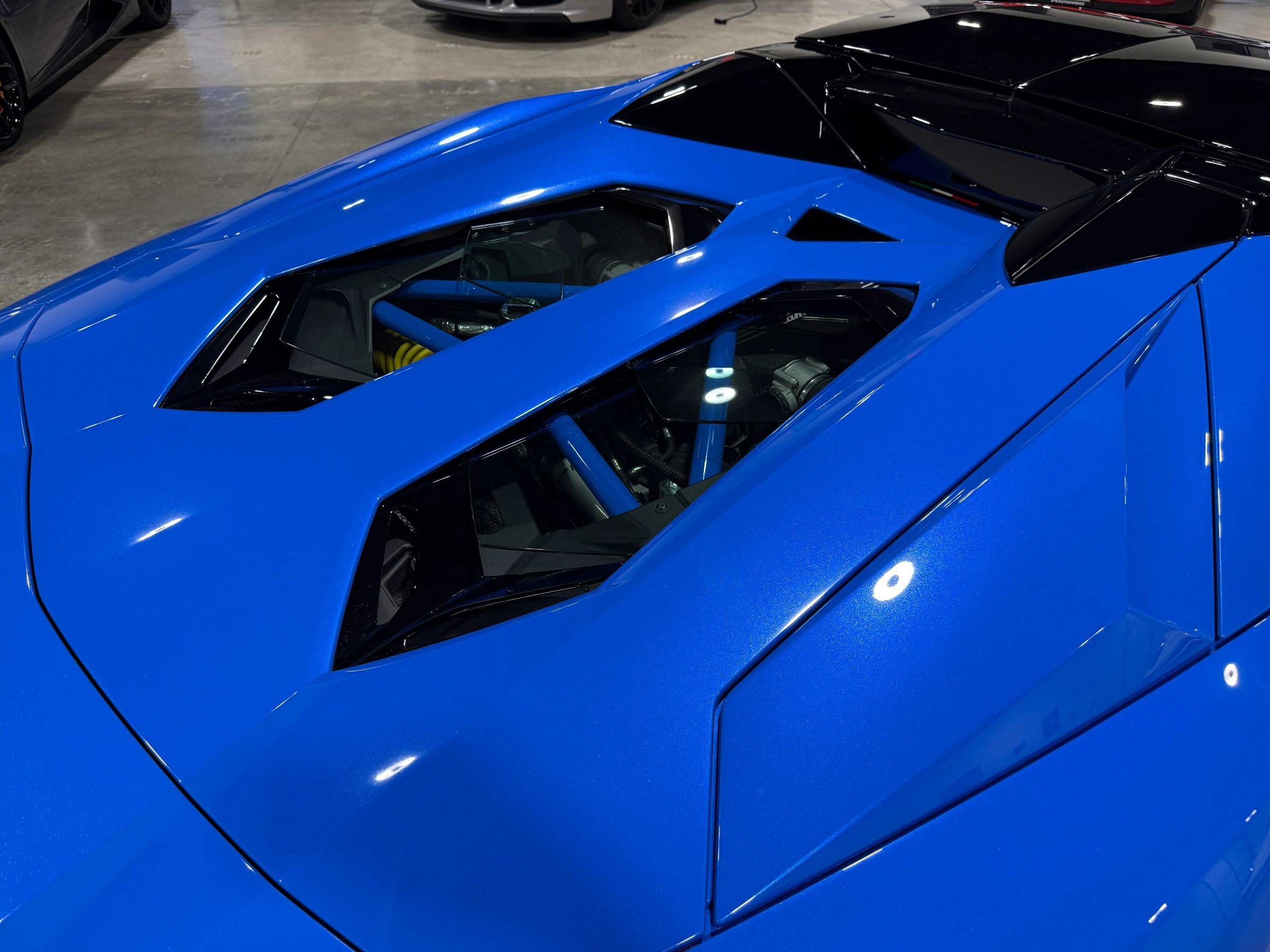 Used 2018 Lamborghini Aventador S AWD/4WD image 60