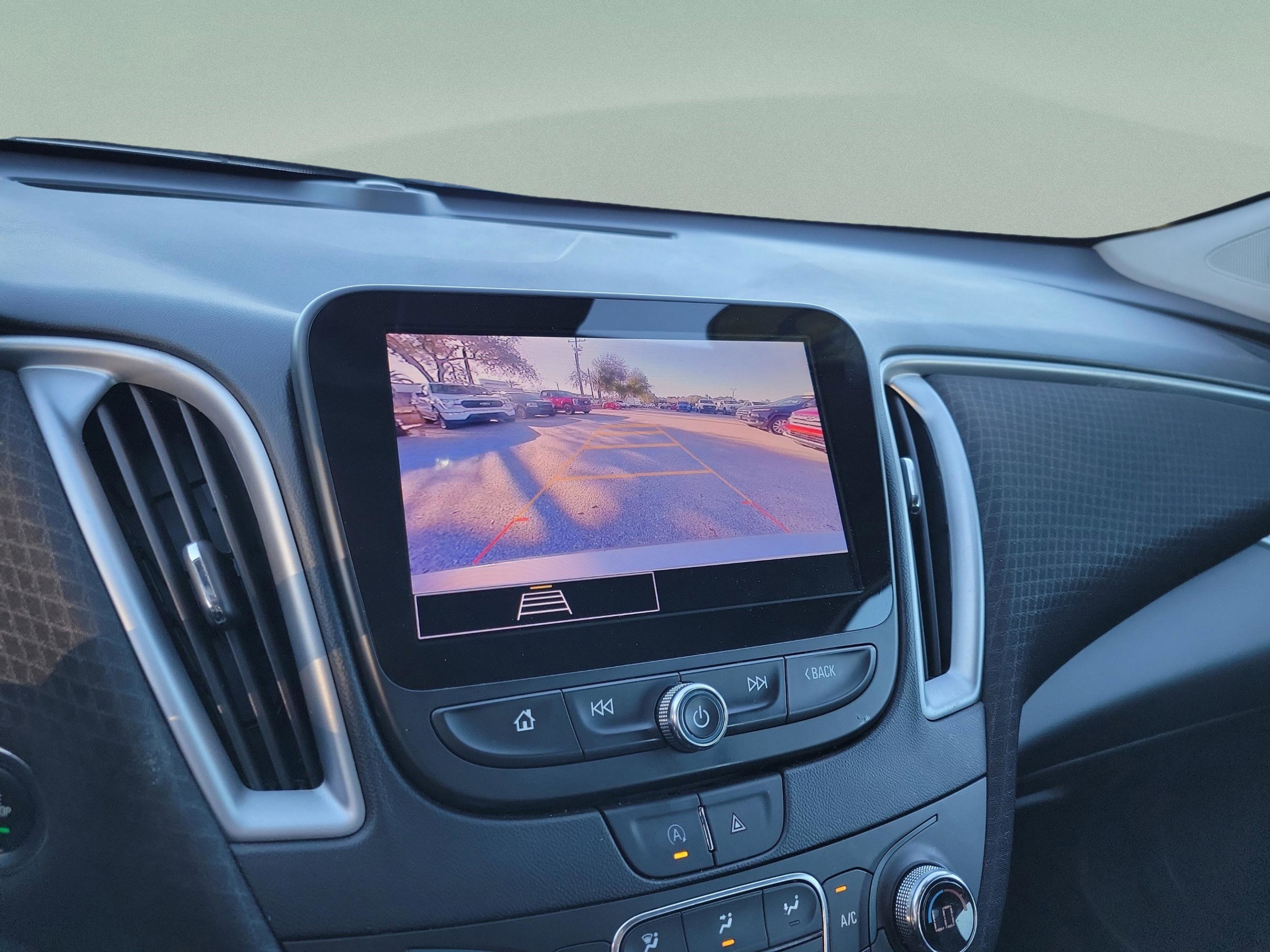 Used 2023 Chevrolet Malibu LT image 18