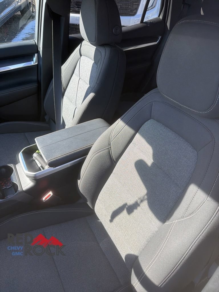 Used 2025 GMC Terrain Elevation AWD/4WD image 1