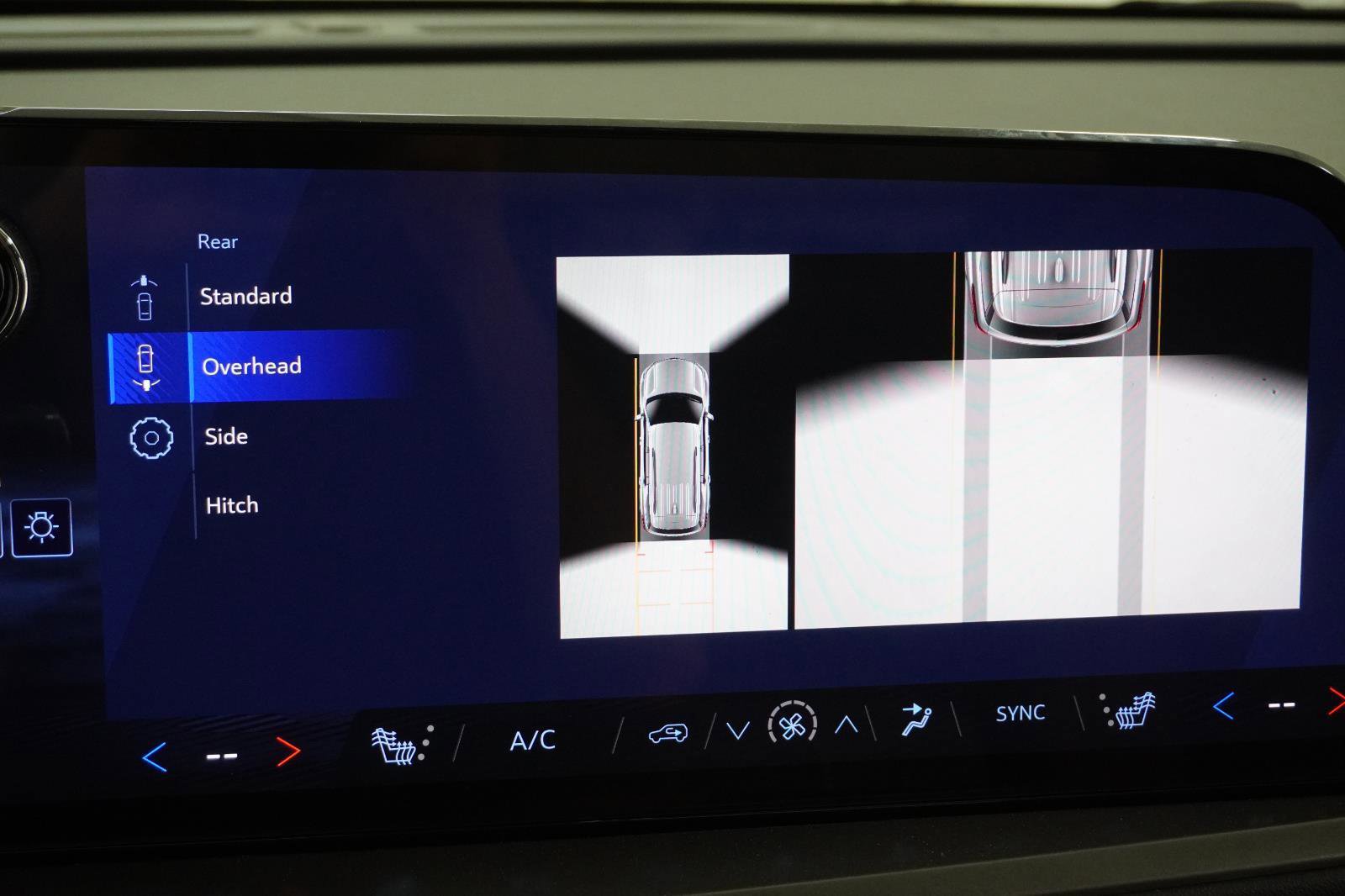 New 2026 Chevrolet Traverse LT w/ Sun and Wheel Package image 30