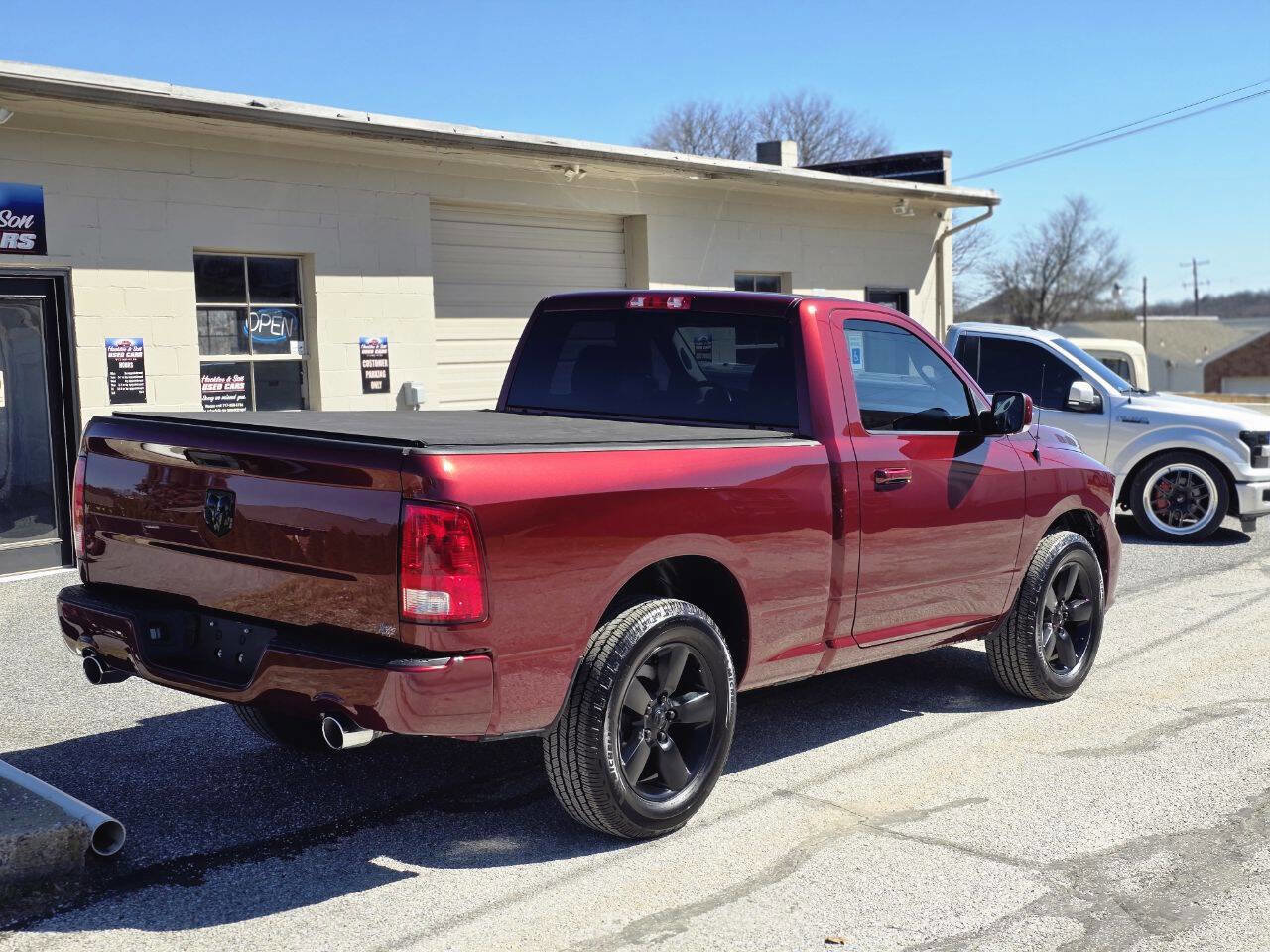 Used 2019 RAM 1500 Express w/ Express Value Package image 5