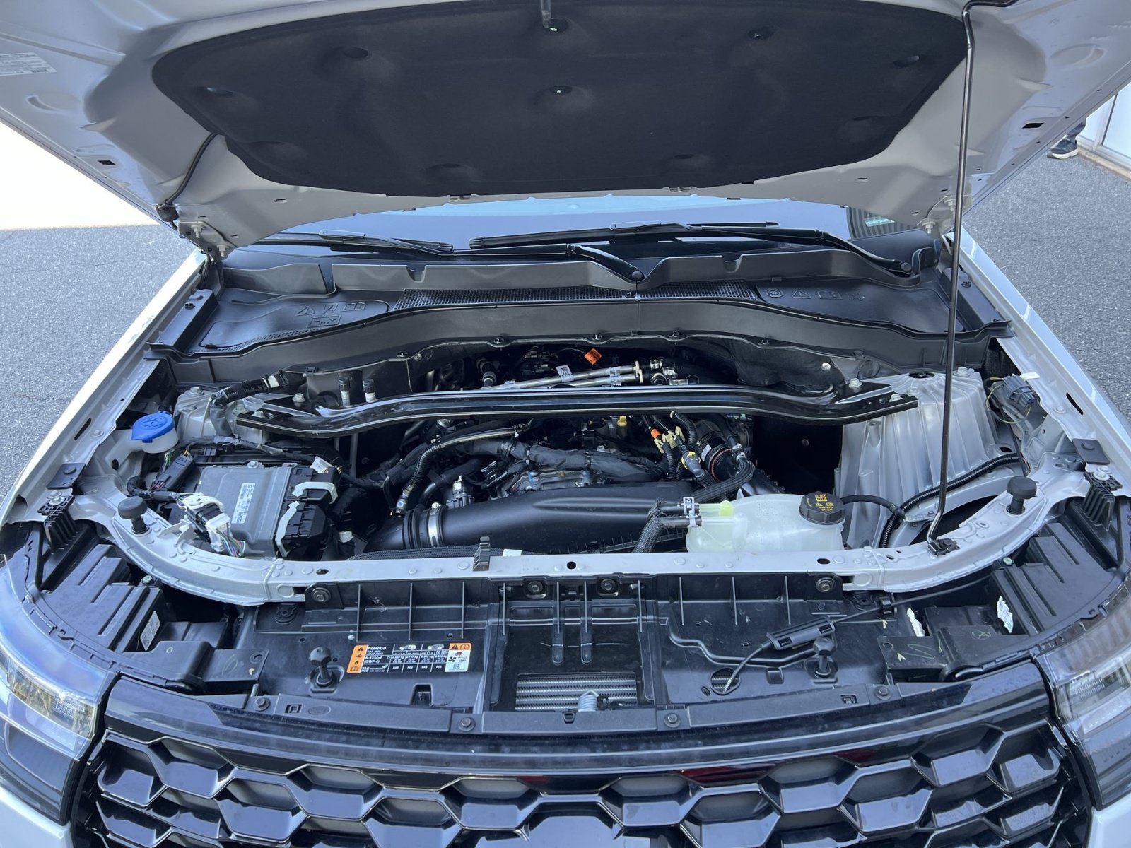 New 2026 Ford Explorer ST-Line w/ ST-Line Street Pack AWD/4WD image 29