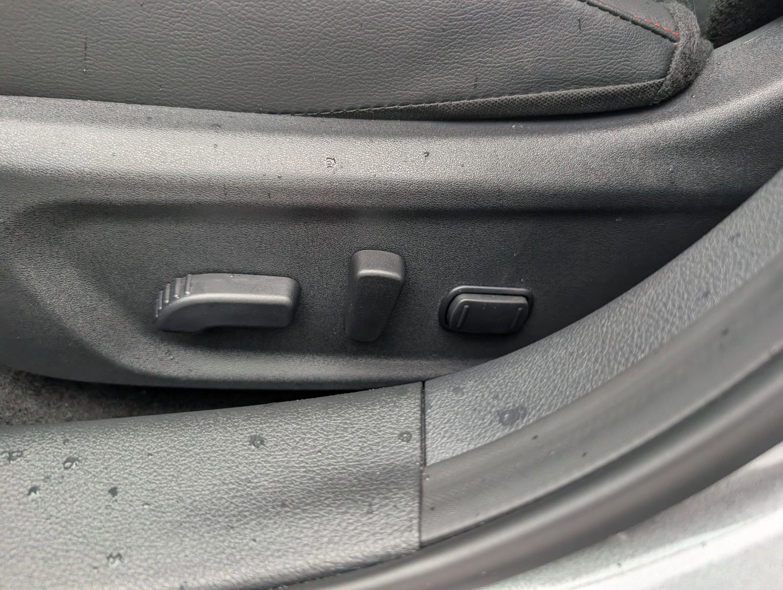 Used 2025 Nissan Sentra SR w/ SR Premium Package FWD image 15