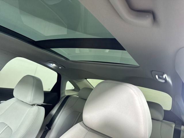 Used 2024 Hyundai Sonata SEL w/ Convenience Package image 12