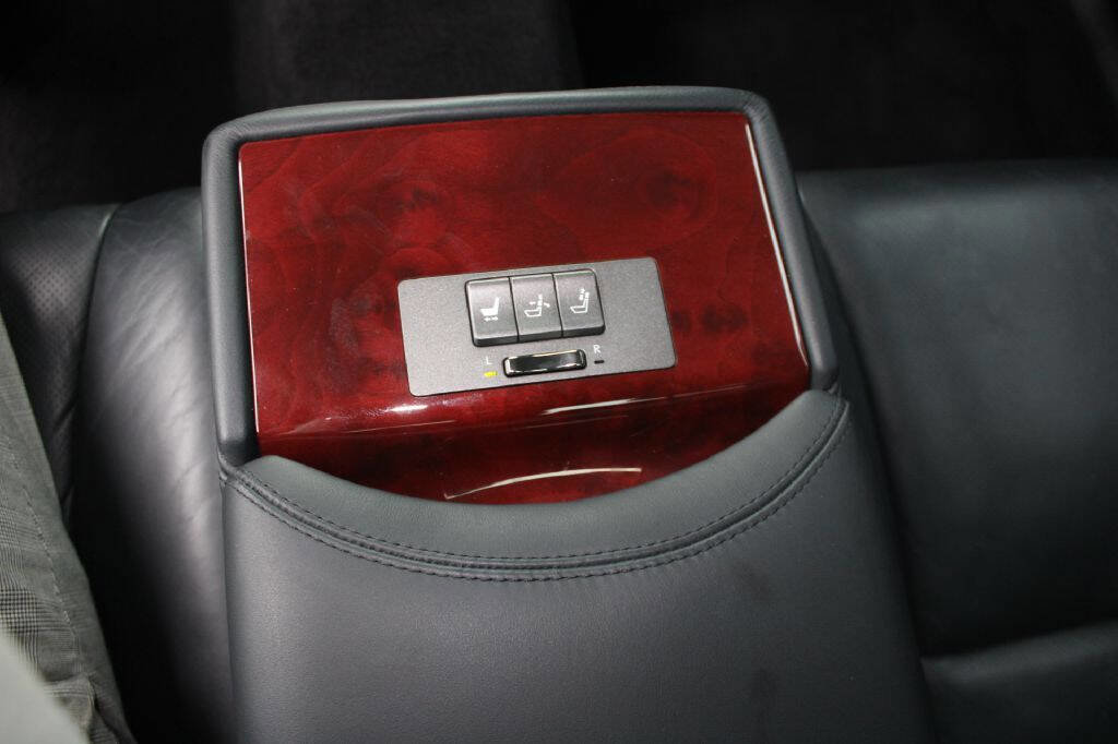 Used 2007 Lexus LS 460 L RWD image 11