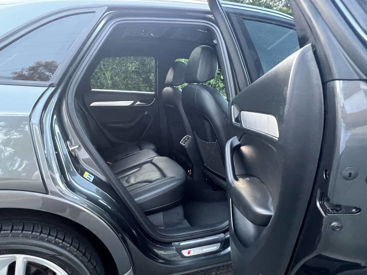 Used 2018 Audi Q3 2.0T Premium w/ Convenience Package FWD image 17