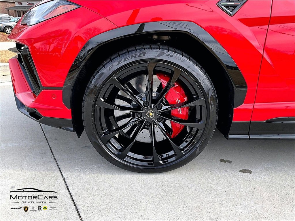 Used 2023 Lamborghini Urus S image 9