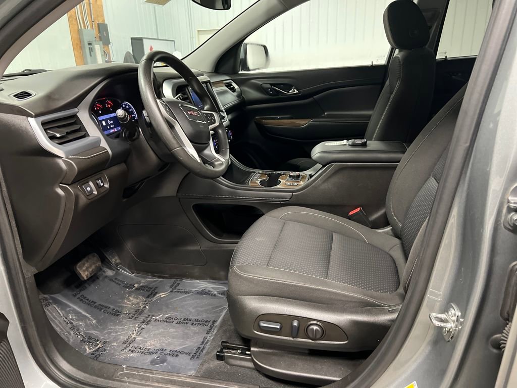 Certified 2023 GMC Acadia SLE w/ Driver Convenience Package image 11