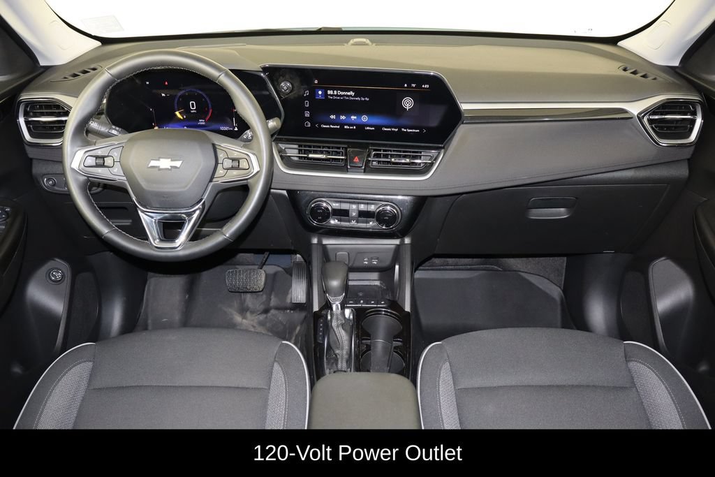 Used 2024 Chevrolet TrailBlazer LT w/ Convenience Package FWD image 13