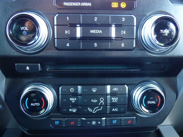 Used 2017 Ford F350 Platinum w/ Platinum Ultimate Package AWD/4WD image 32