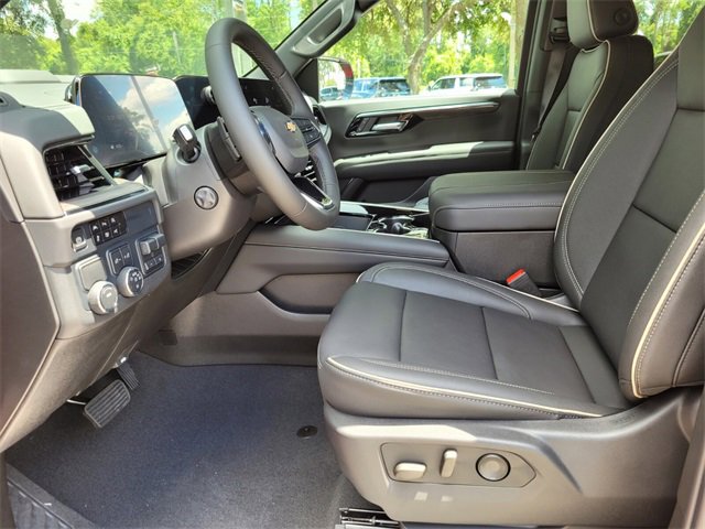 New 2025 Chevrolet Suburban Premier w/ Sun And Tow Package image 14