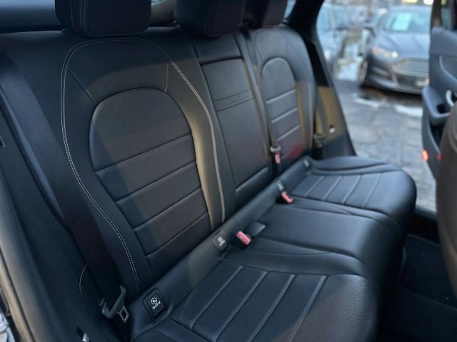 Used 2017 Mercedes-Benz GLC 300 4MATIC image 26