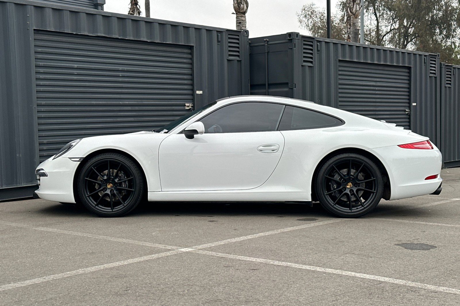 Used 2015 Porsche 911 Carrera image 2