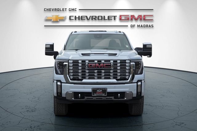 New 2026 GMC Sierra 2500 Denali w/ Denali Reserve Package AWD/4WD image 8
