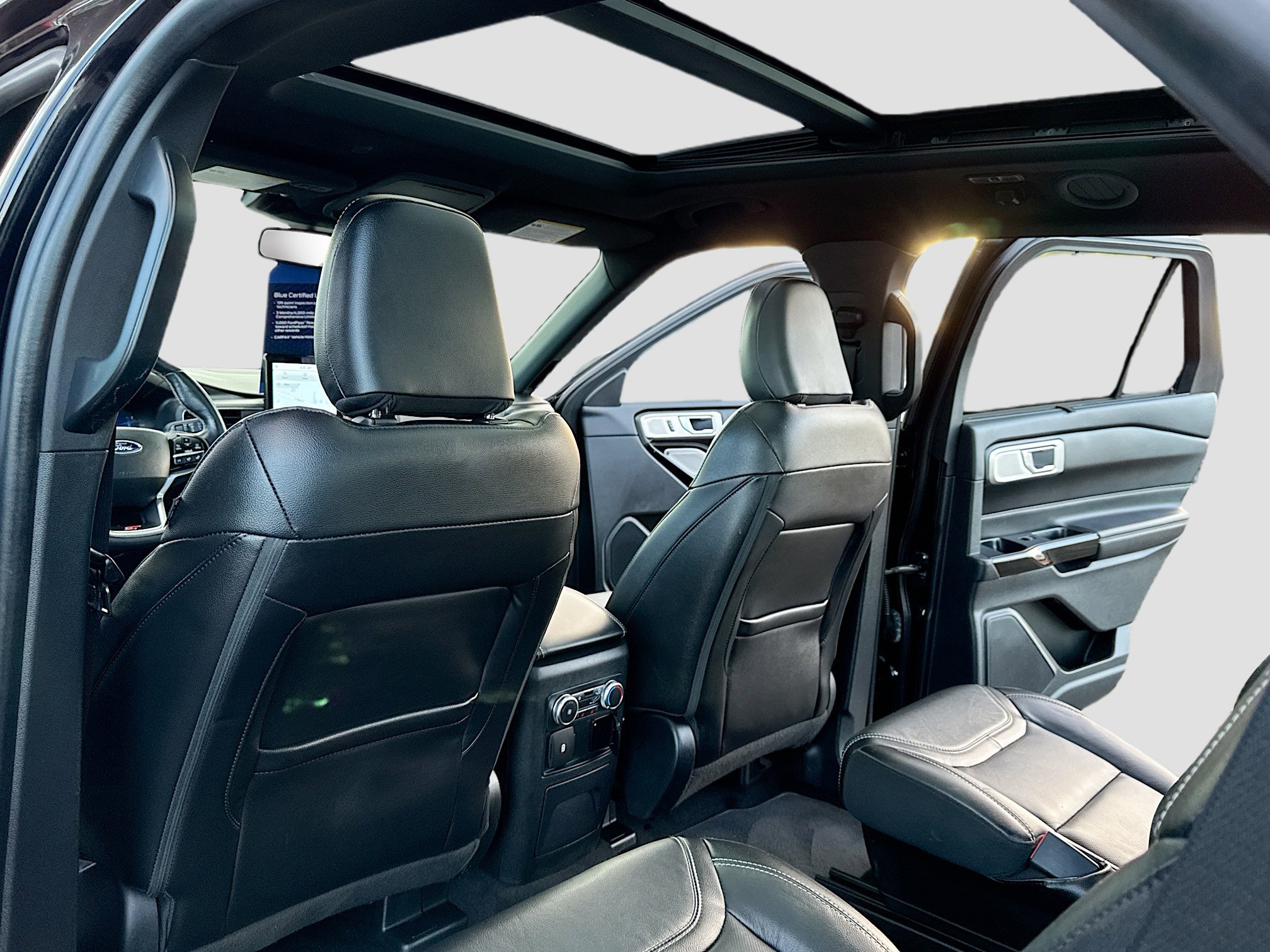 Certified 2022 Ford Explorer ST w/ ST Street Pack image 6