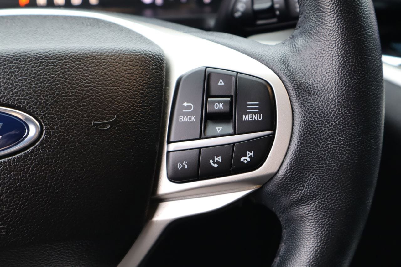 Used 2022 Ford Explorer XLT AWD/4WD image 14