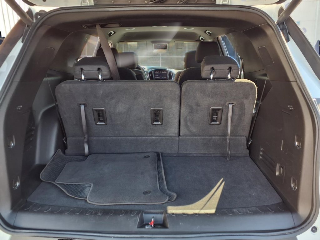 Used 2023 Chevrolet Traverse LT AWD/4WD image 31