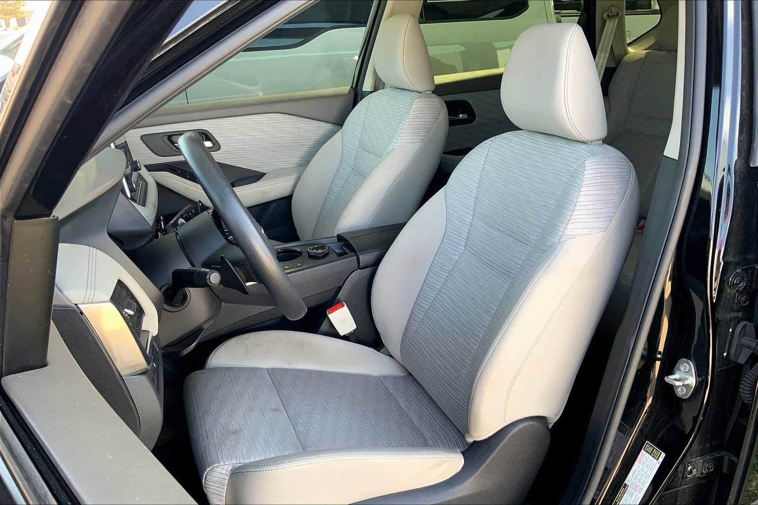 Certified 2023 Nissan Rogue SV AWD/4WD image 8