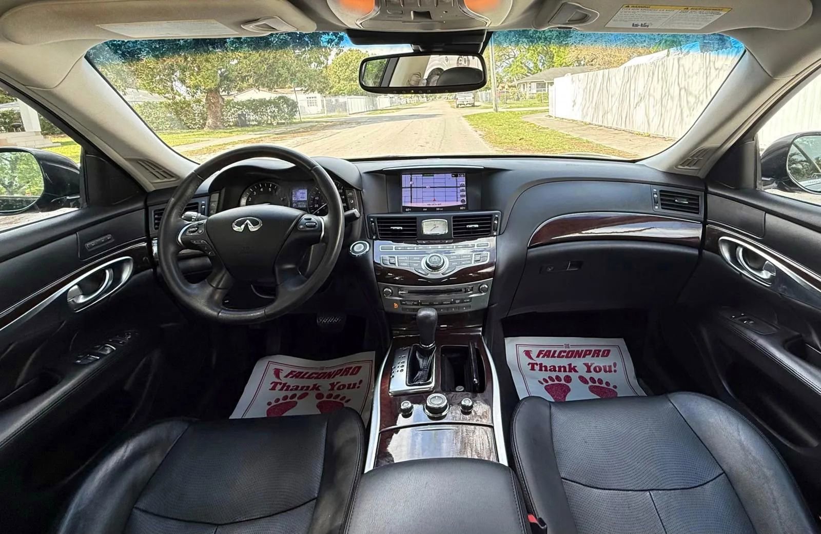 Used 2018 INFINITI Q70 Luxe image 11