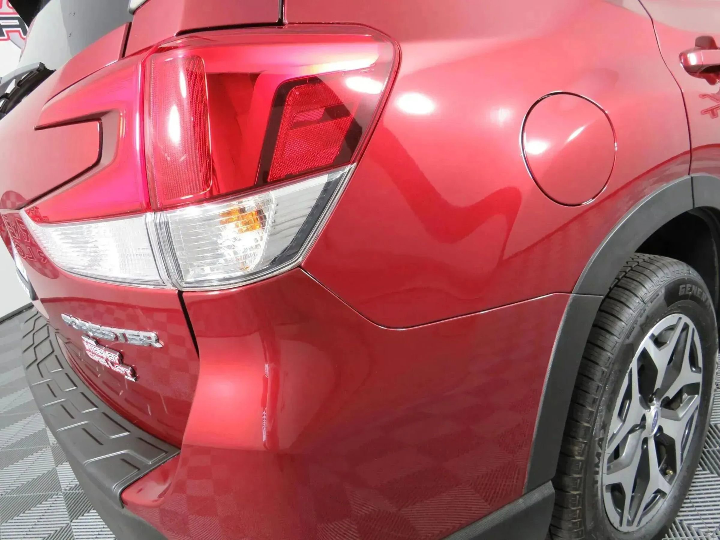 Used 2020 Subaru Forester Premium image 32