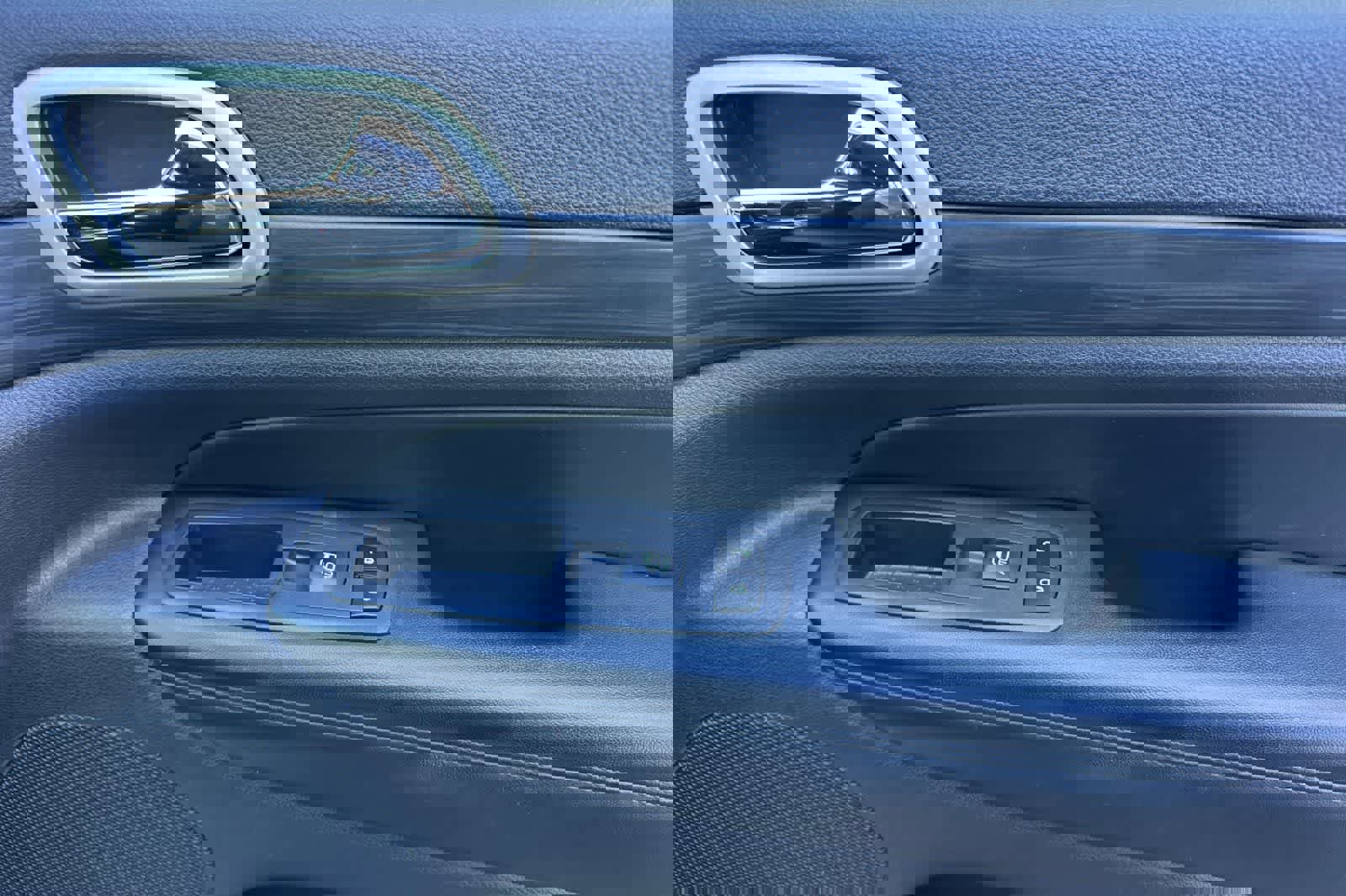 Used 2021 Jeep Grand Cherokee Laredo image 19