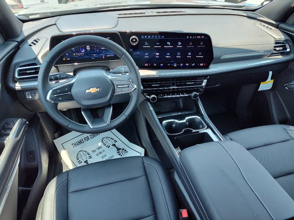 New 2025 Chevrolet Traverse LT w/ LPO, Floor Liner Package image 8