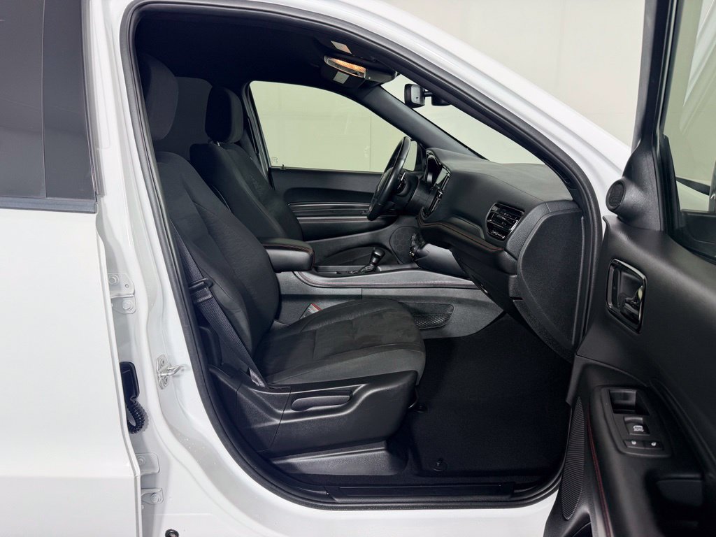 Used 2025 Dodge Durango GT w/ Blacktop Package RWD image 35