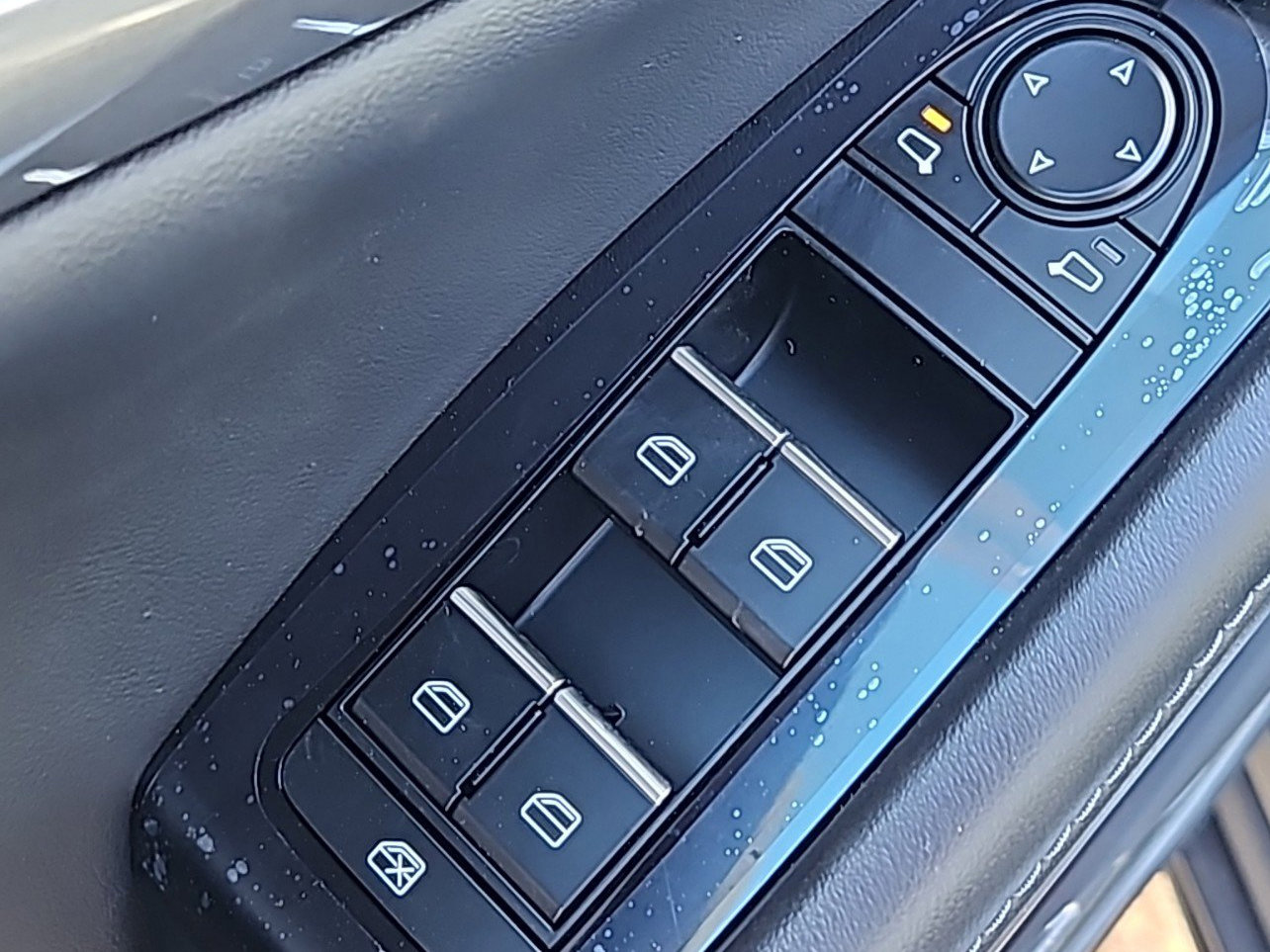 New 2025 MAZDA CX-30 AWD 2.5 S w/ Select Sport Pkg image 13