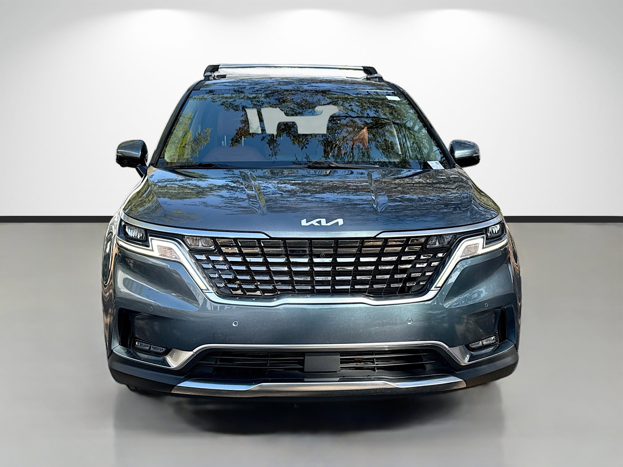 Used 2022 Kia Carnival SX FWD image 8