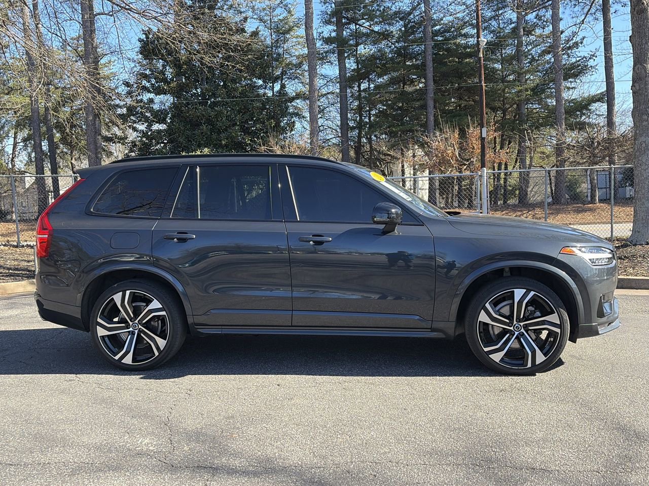 Used 2021 Volvo XC90 T6 R-Design w/ Protection Package Premier image 6