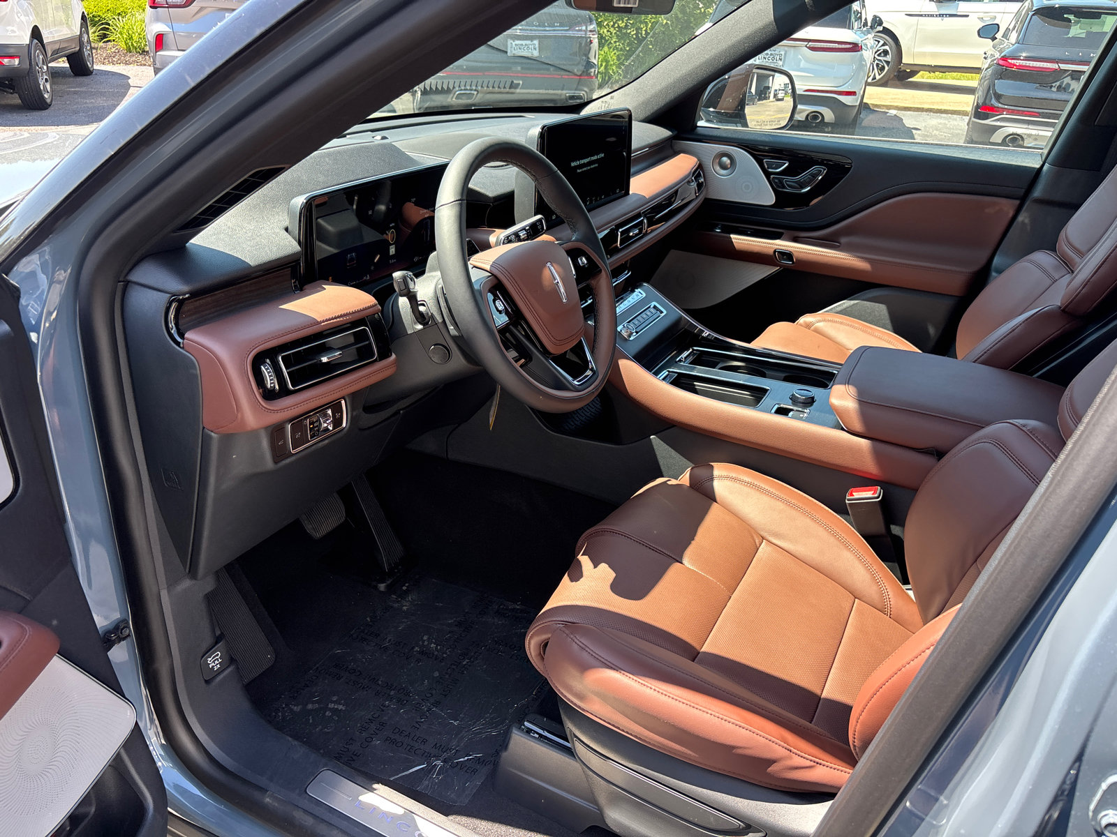 New 2026 Lincoln Aviator Reserve AWD/4WD image 24