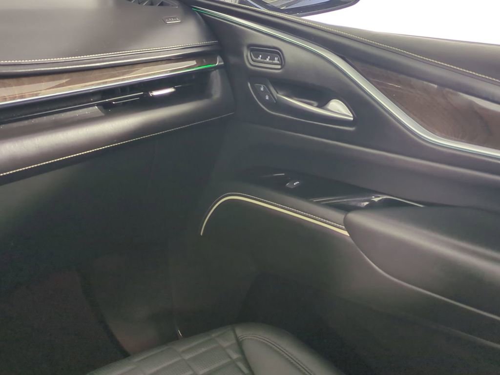 Used 2023 Cadillac Escalade Sport Platinum image 21