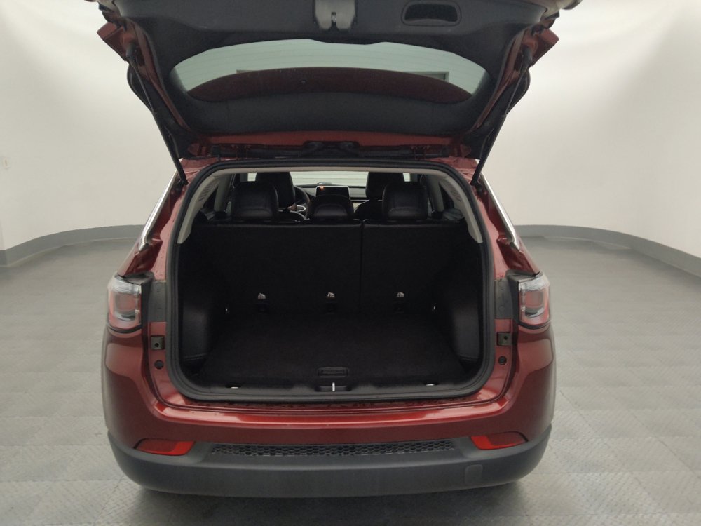 Used 2022 Jeep Compass Latitude FWD image 29