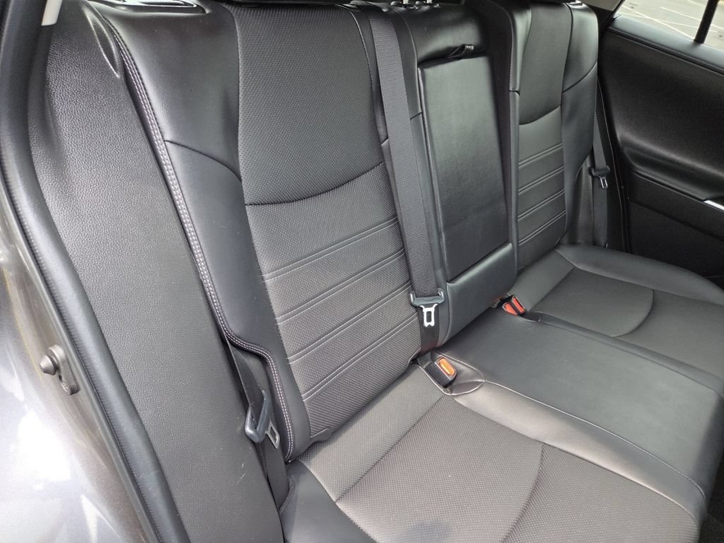 Used 2022 Toyota RAV4 Limited AWD/4WD image 28