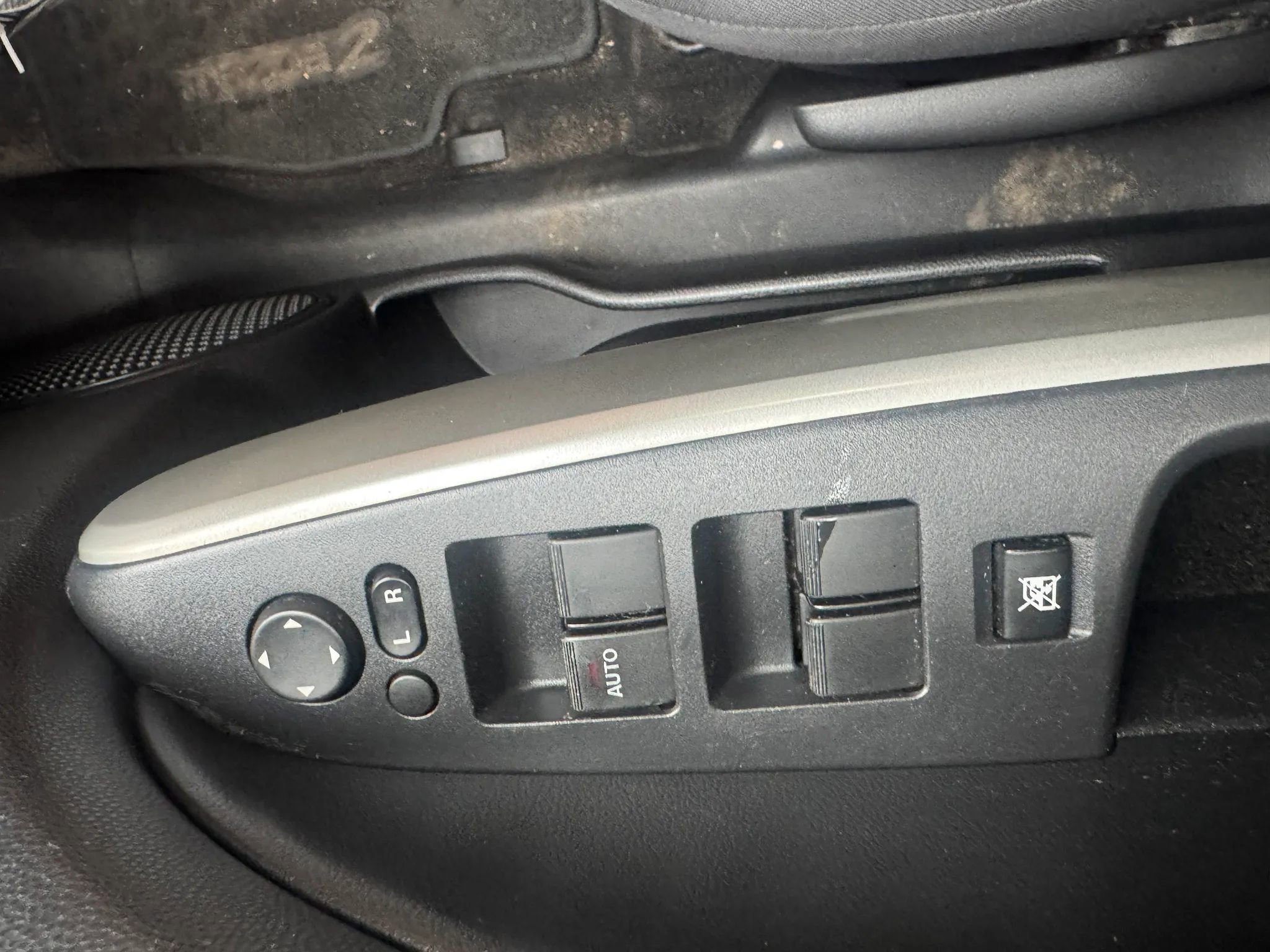 Used 2011 MAZDA MAZDA2 Sport FWD image 13